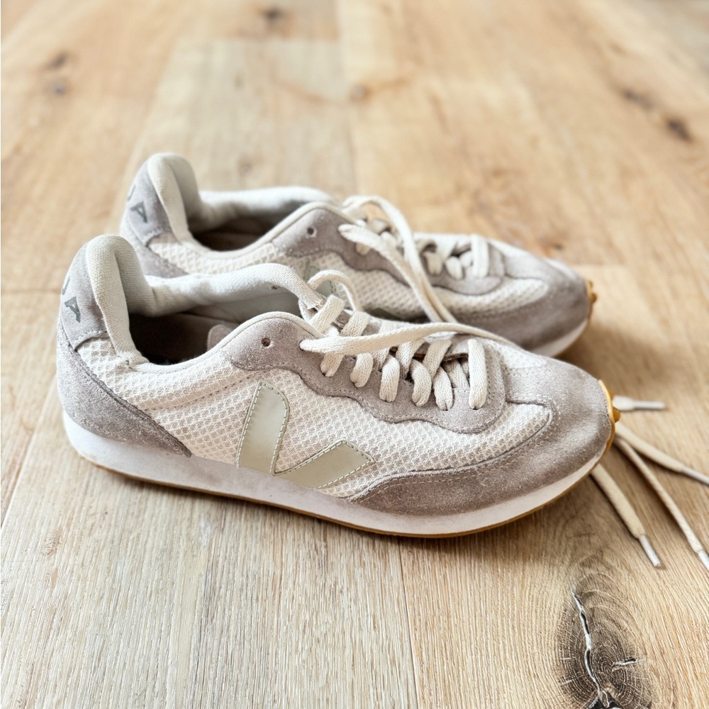 Veja Rio Branco Beige and White Sneakers